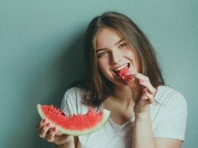 摄影艺术中的可爱写真图片——女性之美摄影可爱写真图片女生